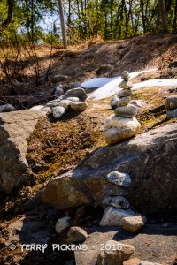 Stones along path at Flamsbana Station