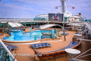 Outdoor Pool, Legend of the Seas Royal Caribbean Cruise Lines