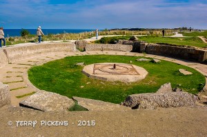 Pointe Du Hoc - gun emplacement