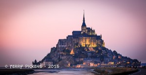 Mt St Michel at night